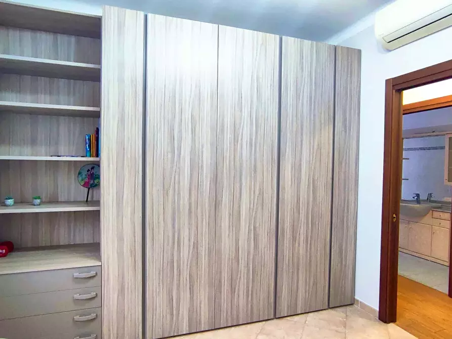 Immagine 14 di Appartamento in affitto  in Piazza Rosa Scolari a Milano