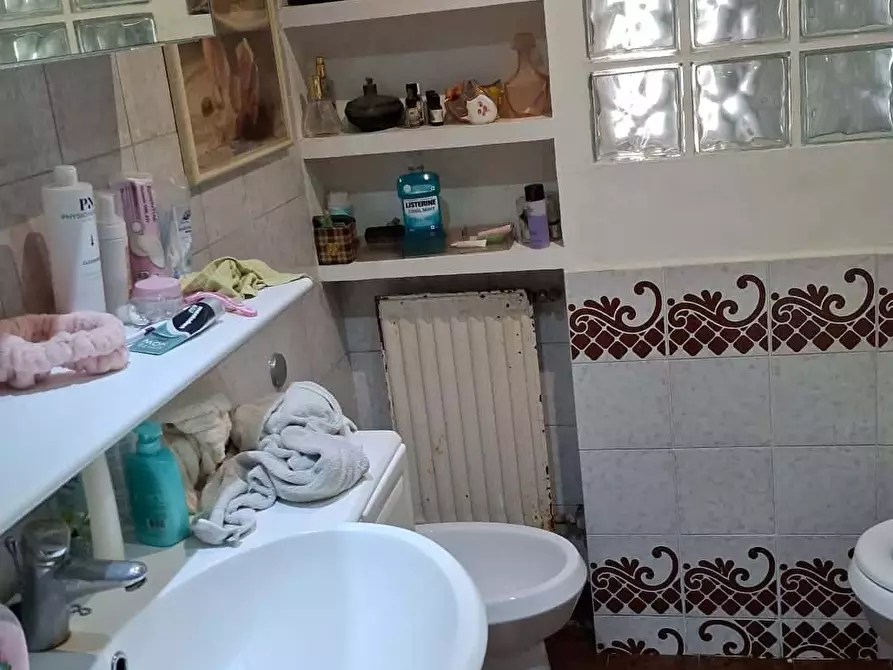 Immagine 18 di Camera in affitto  in Via Laurentina26G a Roma