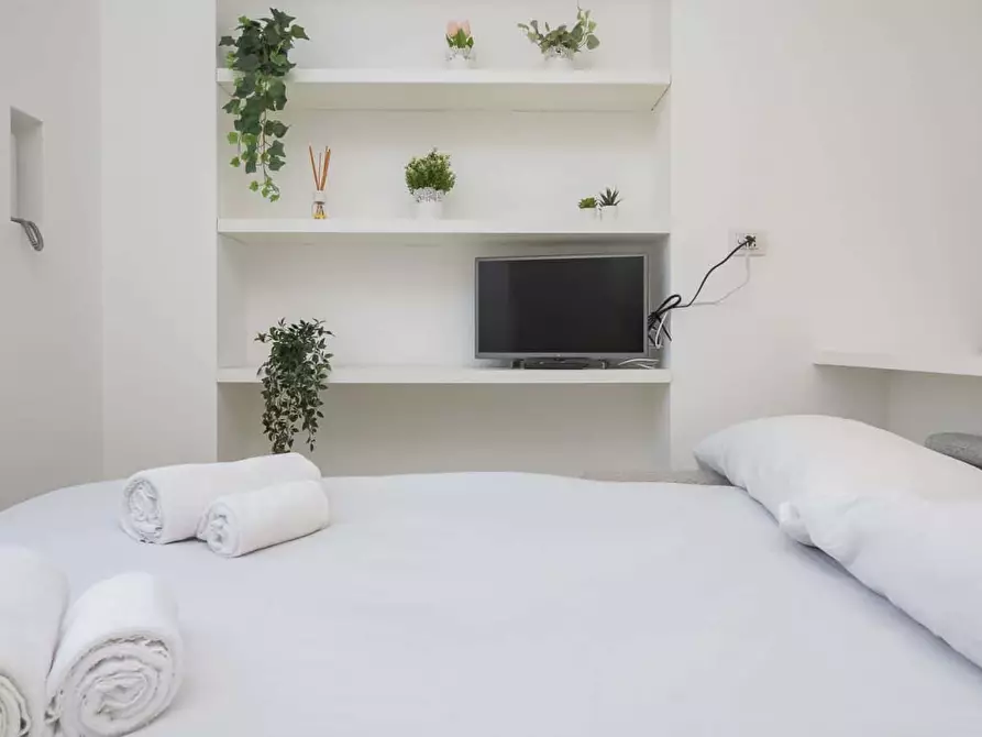 Immagine 8 di Appartamento in affitto  in Via Marghera18 a Milano