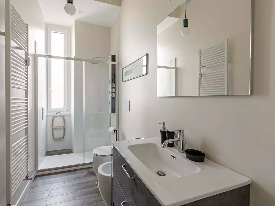 Immagine 8 di Appartamento in affitto  in Via Monviso35 a Milano