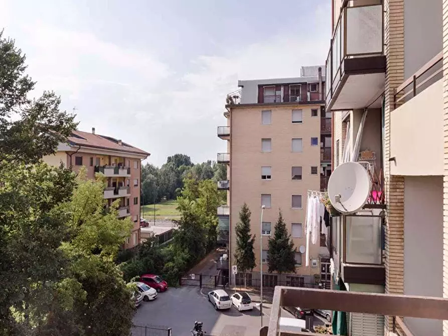 Immagine 20 di Camera in affitto  in Via dei Mandorli6 a Buccinasco