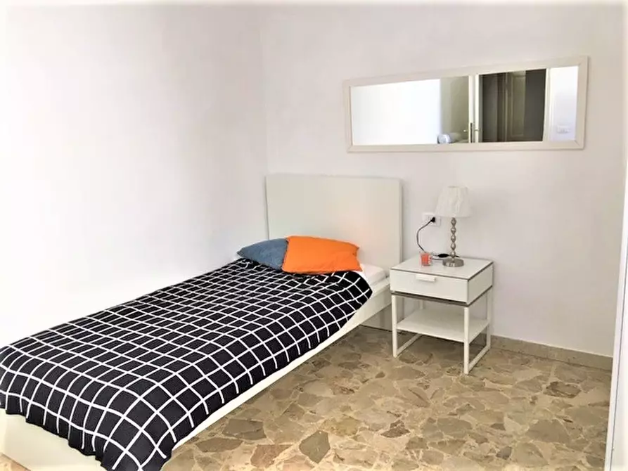 Immagine 3 di Camera in affitto  in Via della Colonna35 a Firenze