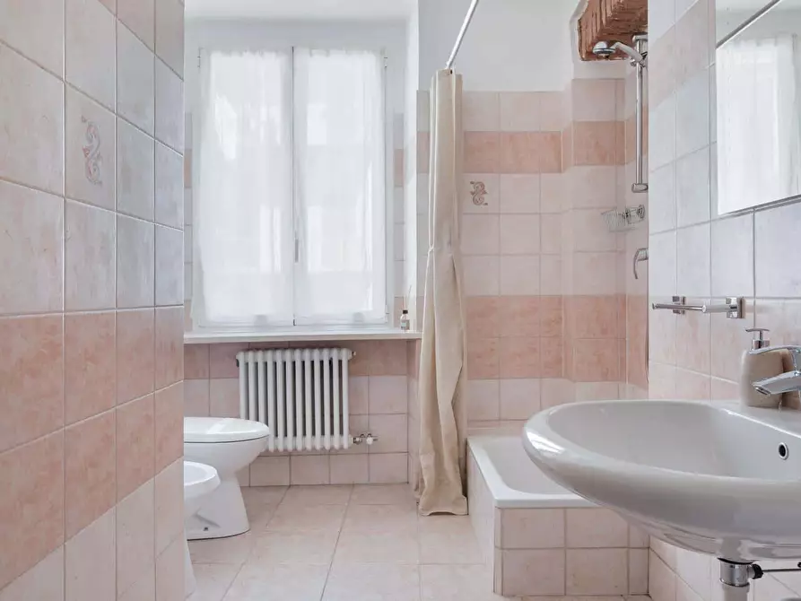 Immagine 18 di Appartamento in affitto  in Via Milano229 a Como