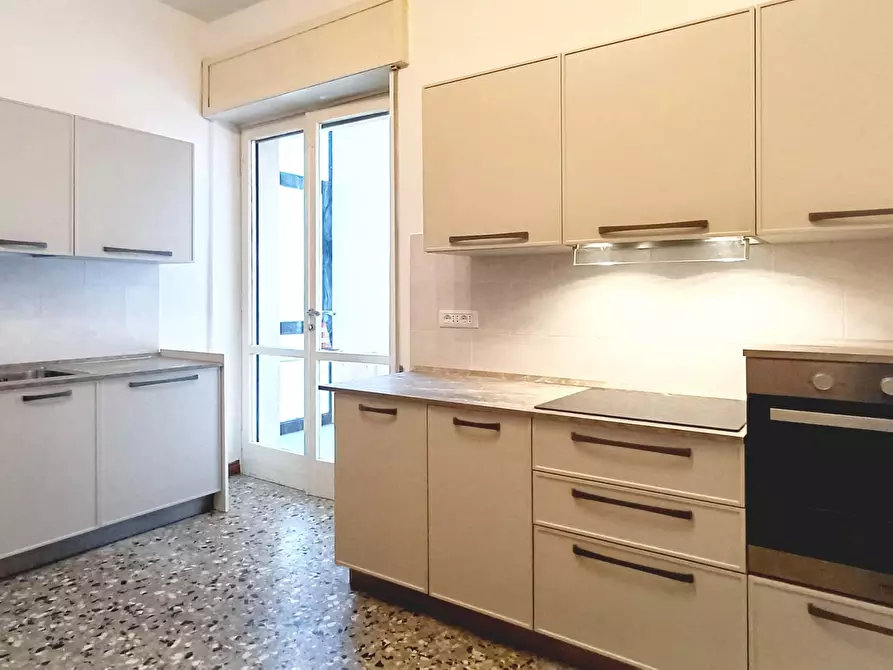 Immagine 8 di Camera in affitto  in Via Vittorio Veneto63 a Brescia