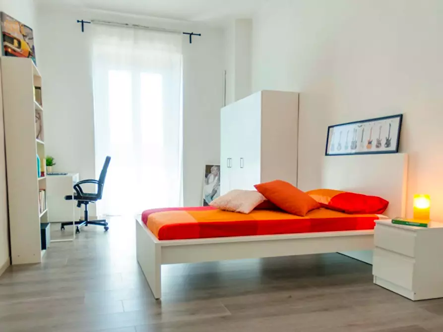 Immagine 2 di Camera in affitto  in Piazza Tancredi Galimberti25 a Torino