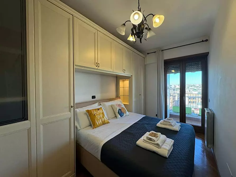 Immagine 1 di Appartamento in affitto  in Via Ostiense89 a Roma