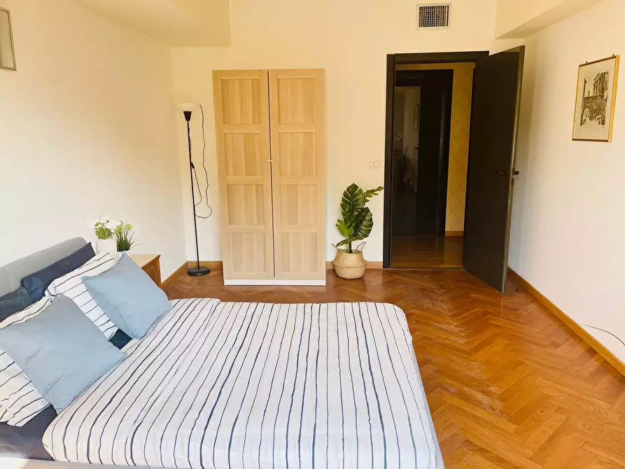 Immagine 2 di Camera in affitto  in Via Domenichino11 a Milano