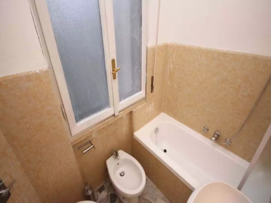 Immagine 21 di Camera in affitto  in Via Salvatore Barzilai15 a Milano