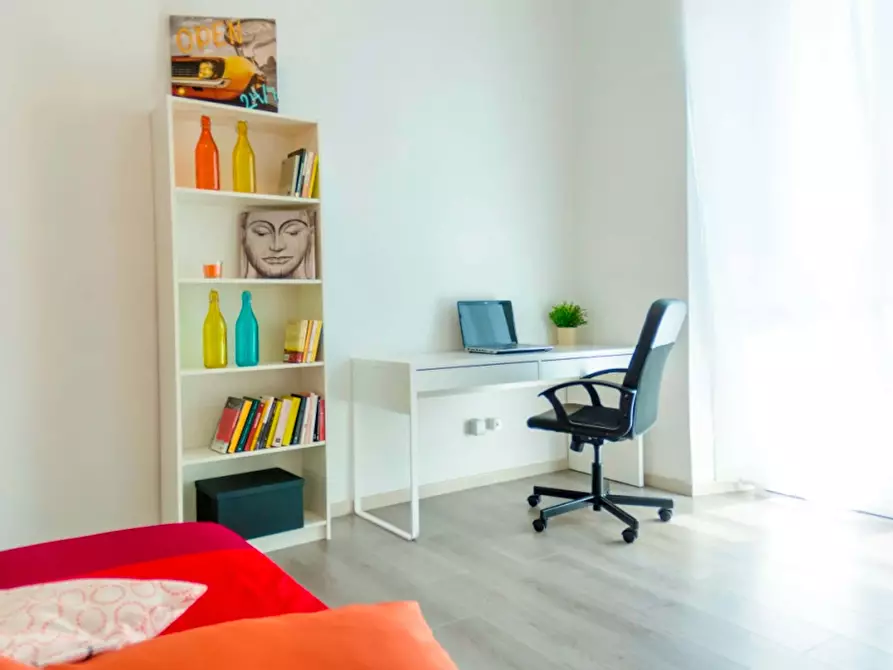 Immagine 4 di Camera in affitto  in Piazza Tancredi Galimberti25 a Torino