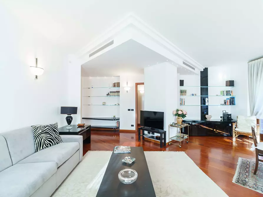 Immagine 27 di Appartamento in affitto  in Viale San Gimignano13 a Milano