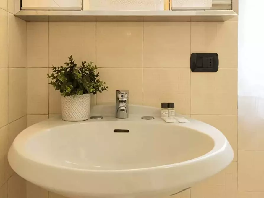 Immagine 30 di Appartamento in affitto  in Via Ludovico Zamenhof a Como