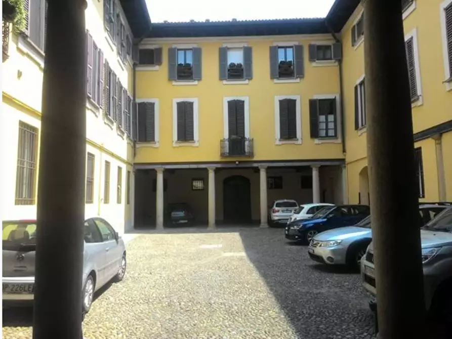 Immagine 16 di Appartamento in affitto  in Corso di Porta Vigentina1 a Milano