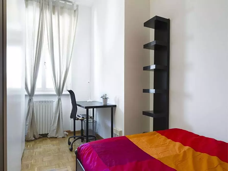 Immagine 2 di Camera in affitto  in Via Pellegrino Rossi80 a Milano