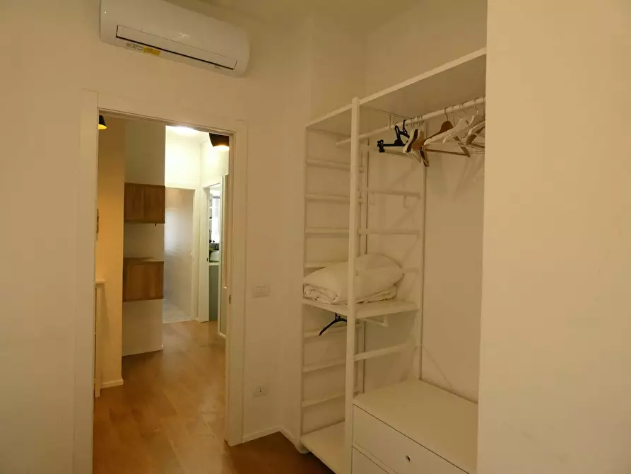 Immagine 15 di Appartamento in affitto  in Via Cenisio5 a Milano