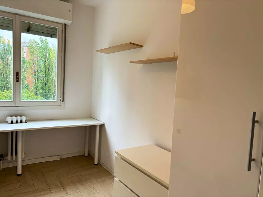 Immagine 5 di Camera in affitto  in Via Angelo de Gasperis2 a Milano