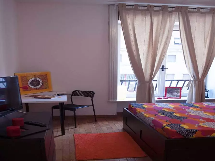 Immagine 48 di Camera in affitto  in Viale Tunisia13 a Milano