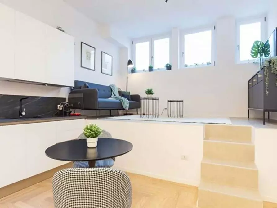 Immagine 10 di Appartamento in affitto  in Via Val Strona6 a Milano