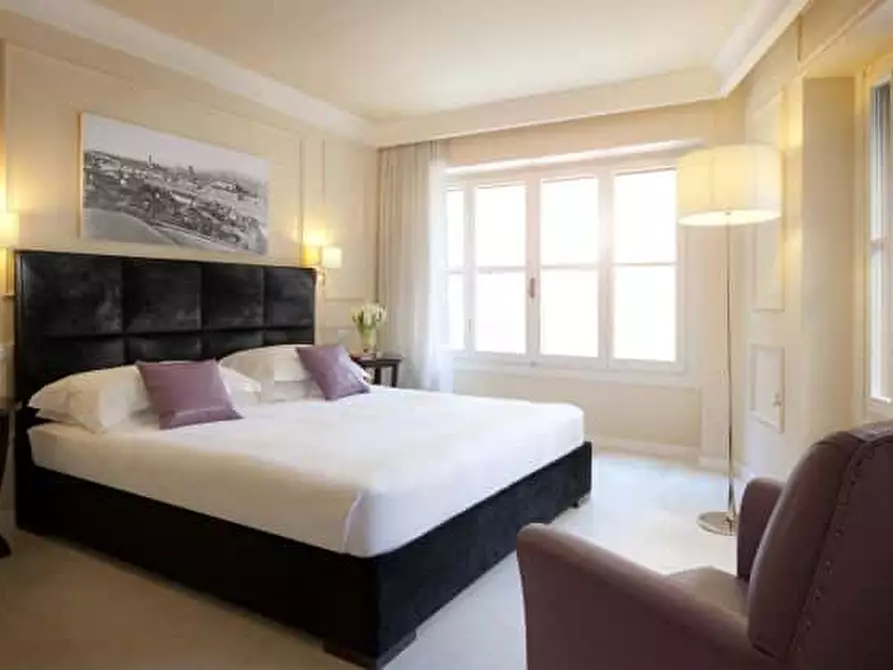 Immagine 2 di Appartamento in affitto  in Piazza di Santo Stefano2 a Firenze