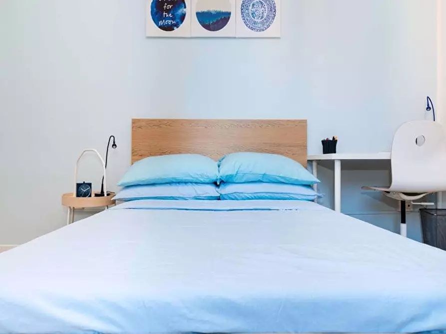 Immagine 4 di Camera in affitto  in Via Luigi Scrosati8 a Milano