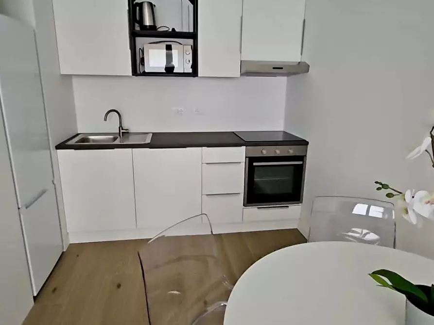 Immagine 1 di Appartamento in affitto  in Corso Italia7 a Trieste