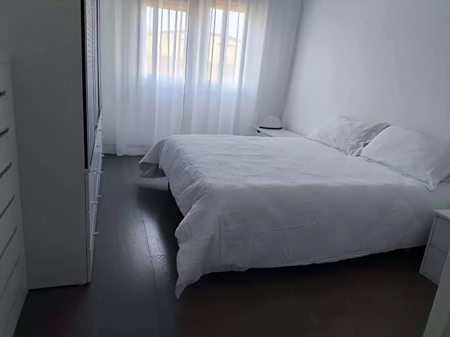 Immagine 53 di Appartamento in affitto  in Via Irnerio9 a Bologna
