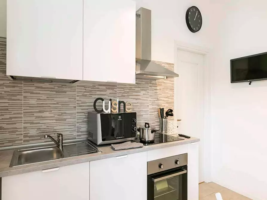 Immagine 17 di Camera in affitto  in Via Bir Acheim15 a Milano