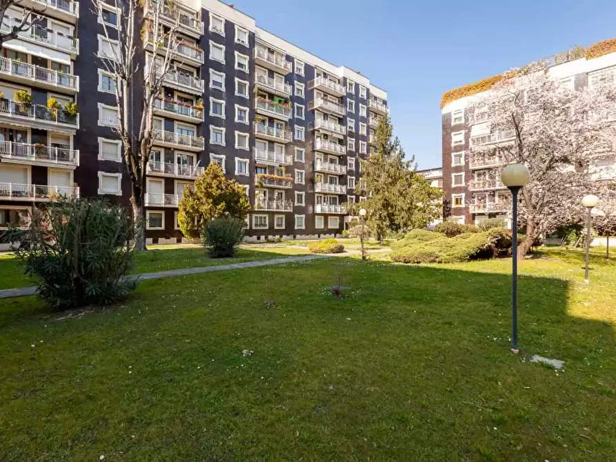 Immagine 39 di Appartamento in affitto  in Via Friuli51 a Milano