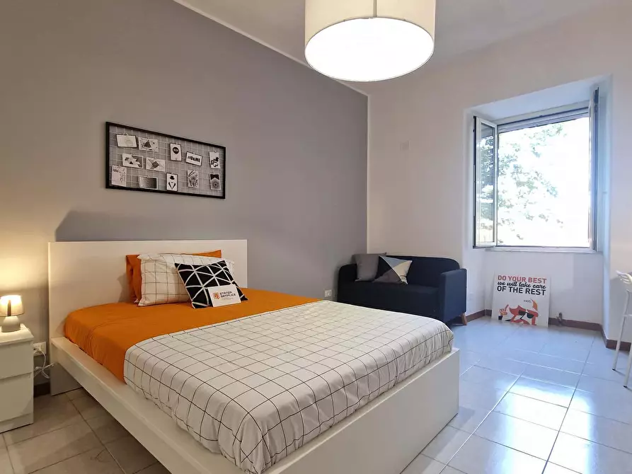 Immagine 2 di Camera in affitto  in Via Ostiense353 a Roma