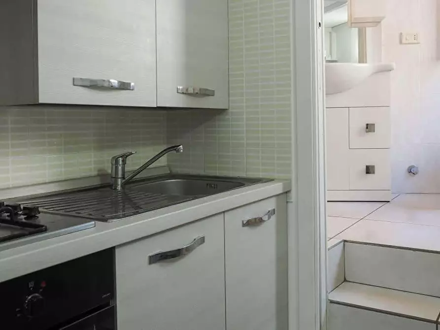 Immagine 15 di Appartamento in affitto  in Via Privata Ugo Tommei a Milano