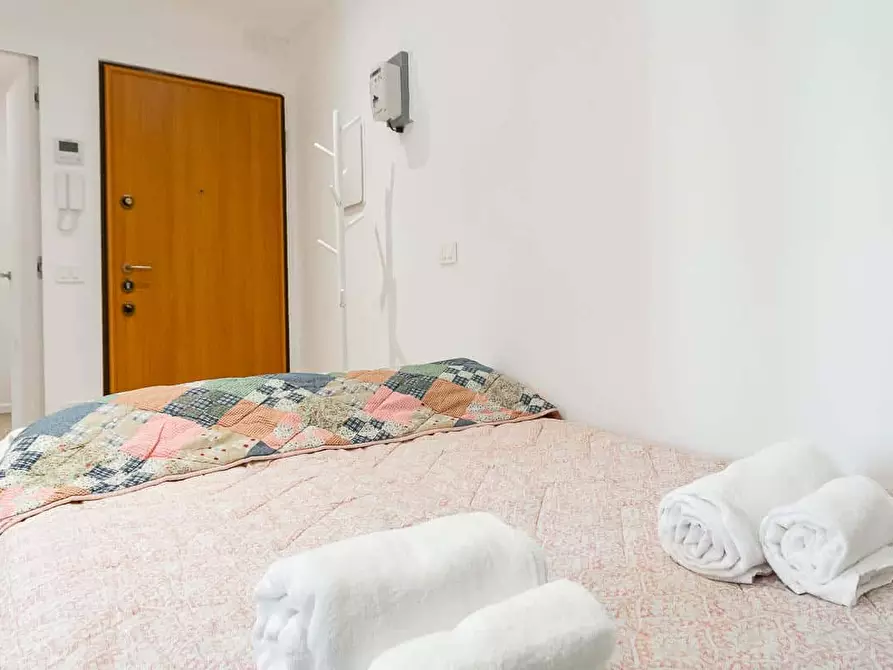 Immagine 42 di Appartamento in affitto  in Via Salasco5 a Milano