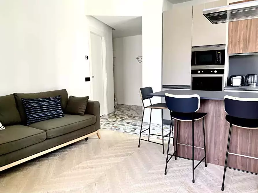 Immagine 2 di Appartamento in affitto  in Viale Carlo Troya11 a Milano