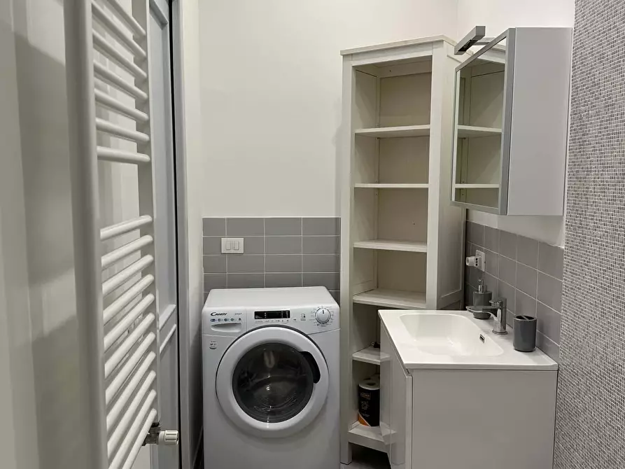 Immagine 15 di Appartamento in affitto  in Salita San Maria Apparente4 a Napoli