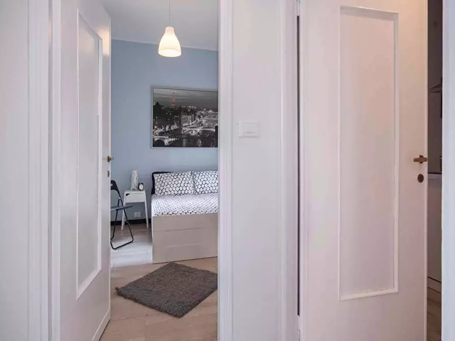 Immagine 20 di Camera in affitto  in Via Salvatore Barzilai14 a Milano