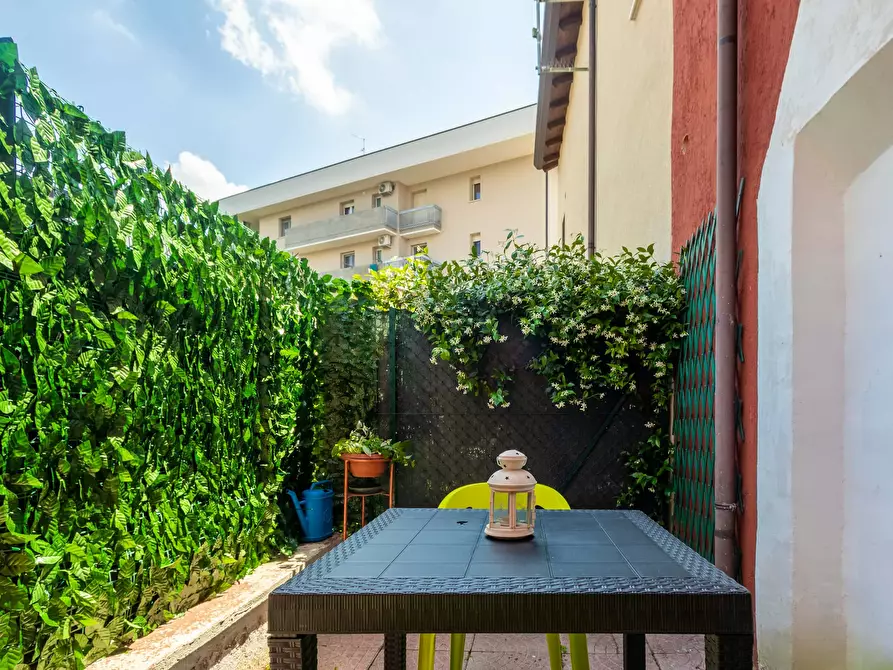 Immagine 11 di Camera in affitto  in Via Campagnol di Tombetta a Verona