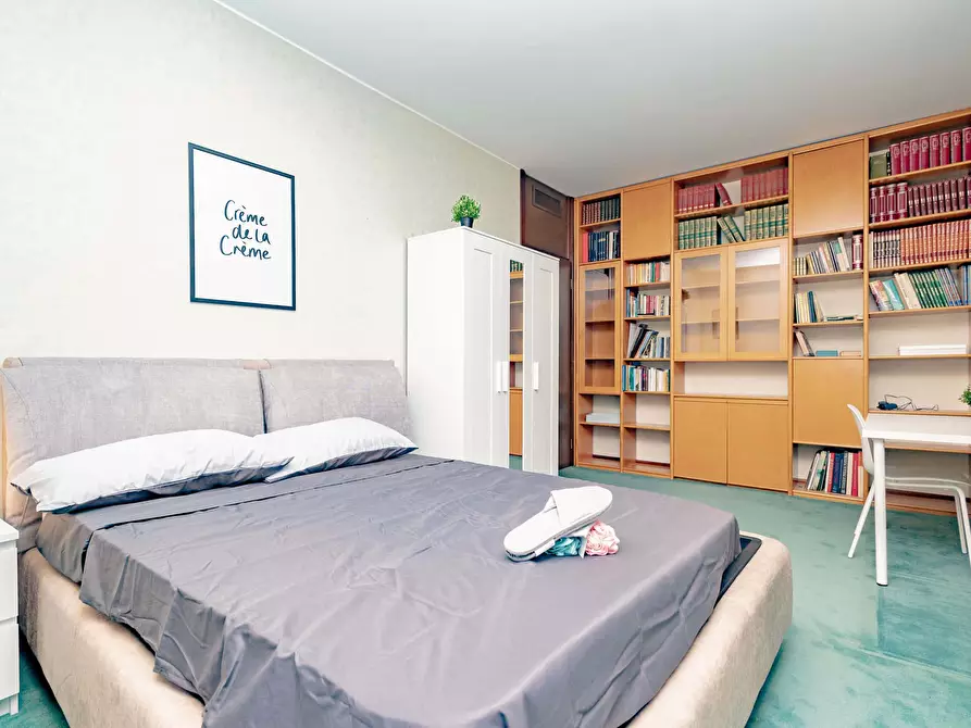 Immagine 6 di Camera in affitto  in Via Francesco Caracciolo77 a Milano