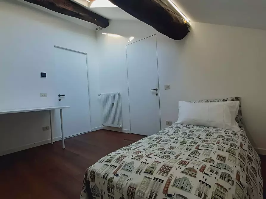 Immagine 32 di Appartamento in affitto  in Via Armando Diaz22 a Como