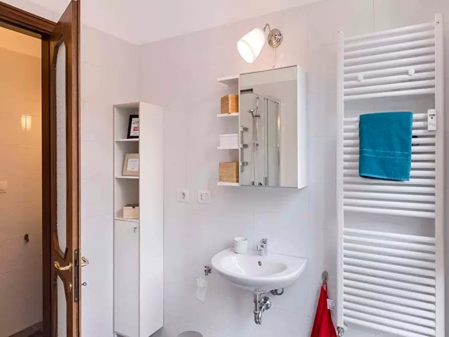 Immagine 18 di Camera in affitto  in Viale Giovanni Vicini20 a Bologna