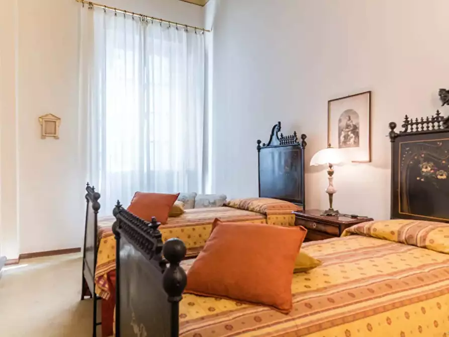 Immagine 11 di Appartamento in affitto  in Via Fillungo1 a Lucca
