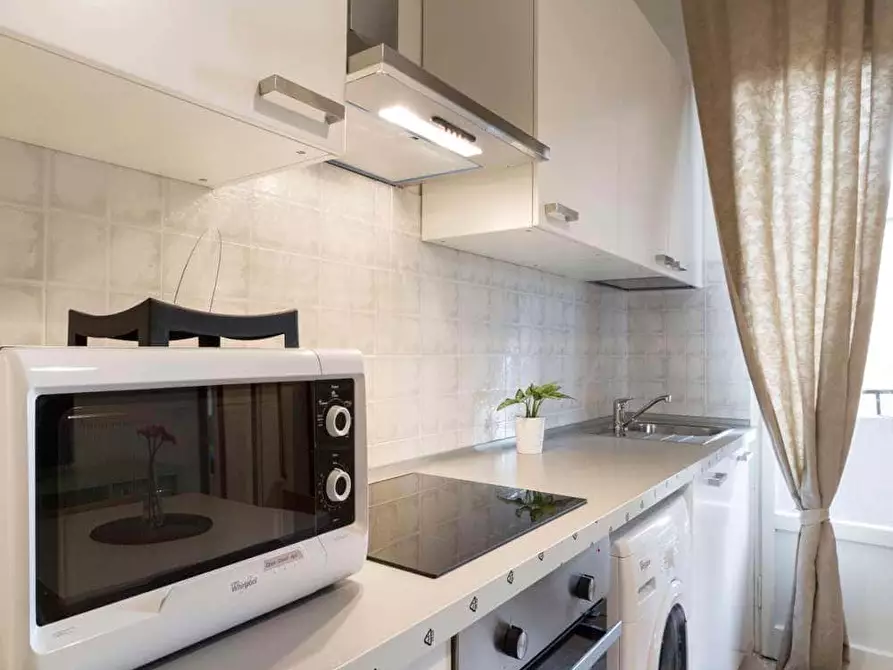 Immagine 19 di Camera in affitto  in Via Salvatore Barzilai15 a Milano