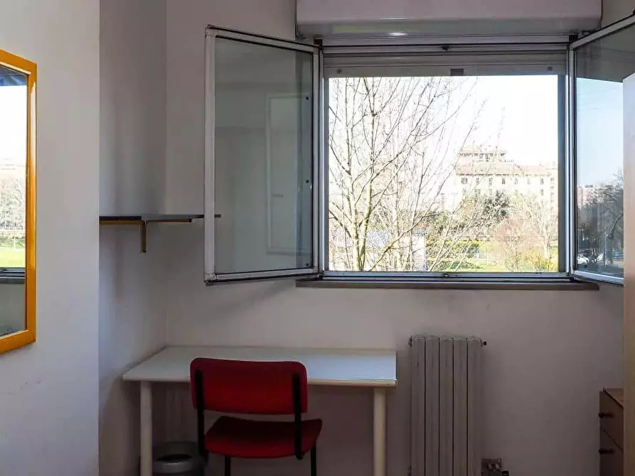 Immagine 25 di Camera in affitto  in Via dei Missaglia a Milano
