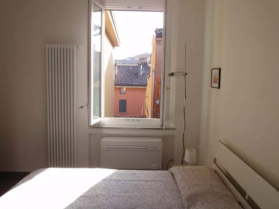 Immagine 5 di Appartamento in affitto  in Via d'Azeglio60 a Bologna