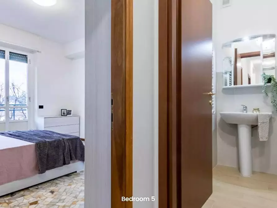 Immagine 3 di Camera in affitto  in Largo Vulci5 a Milano