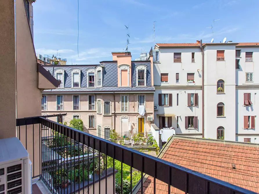 Immagine 11 di Appartamento in affitto  in Via Luigi Settembrini a Milano