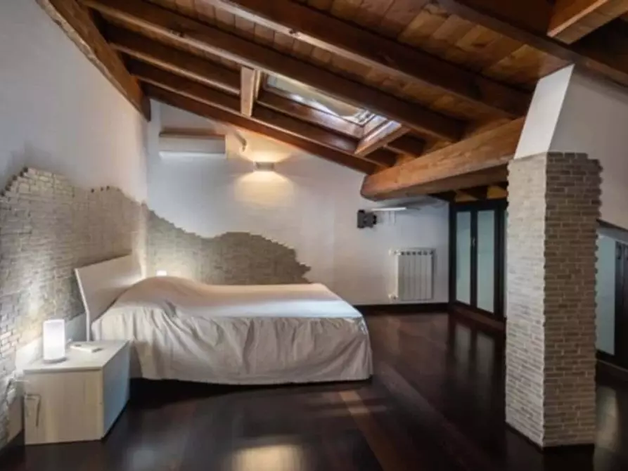 Immagine 19 di Appartamento in affitto  in Via Felice Caronni52 a Roma