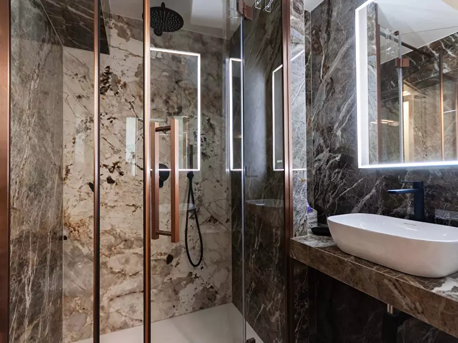 Immagine 14 di Appartamento in affitto  in Via Nino Bixio3 a Milano