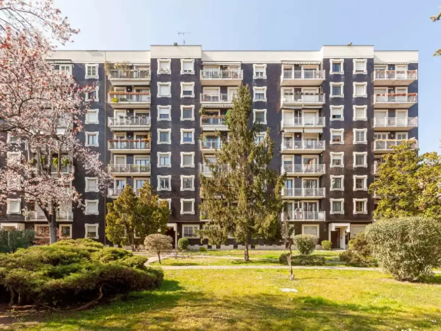 Immagine 41 di Appartamento in affitto  in Via Friuli51 a Milano