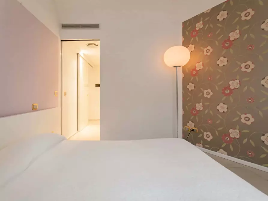 Immagine 26 di Appartamento in affitto  in Via Galvano Fiamma40 a Milano