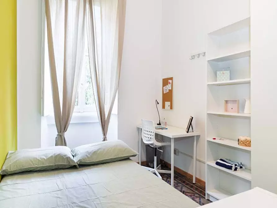 Immagine 1 di Camera in affitto  in Via Carlo Goldoni15 a Milano