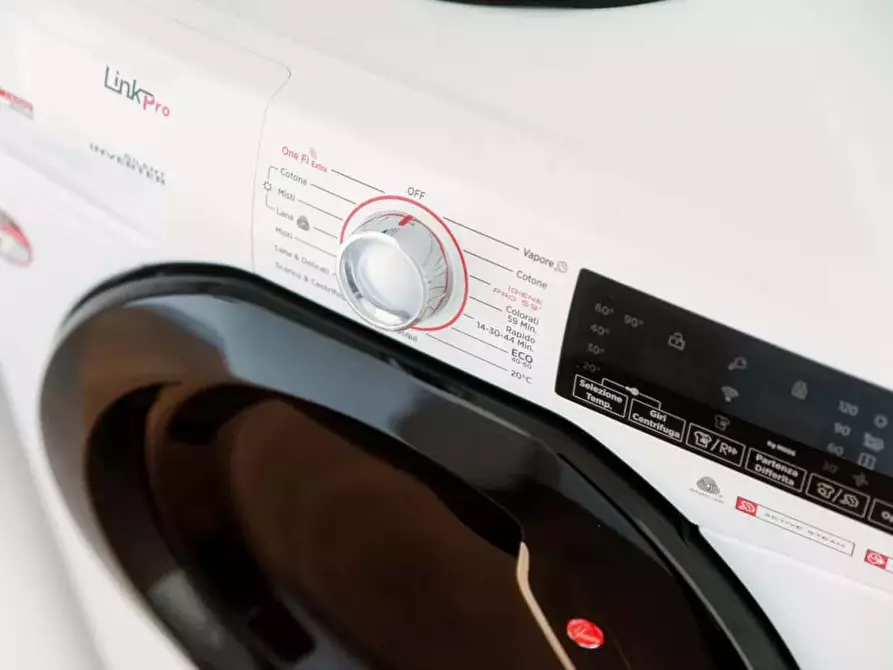 Immagine 48 di Appartamento in affitto  in Via Corrado e Giulio Venini a Como