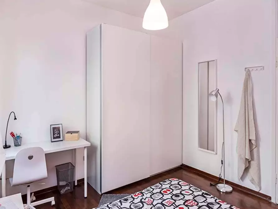 Immagine 5 di Camera in affitto  in Via Giuseppe Frua16 a Milano